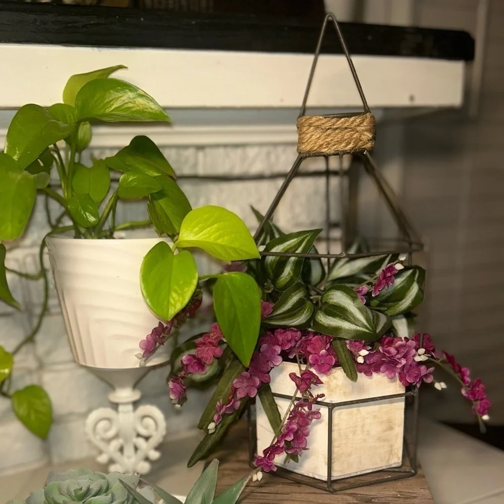 Rustic Wood Pot Hanging Plant Planter Indoor or Outdoor Medal Design Decor